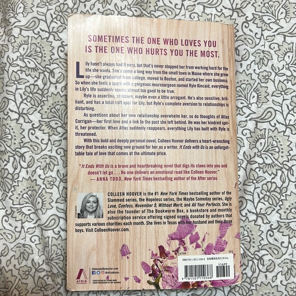 IT ENDS WITH US by Colleen hoover - Picture 3 of 4